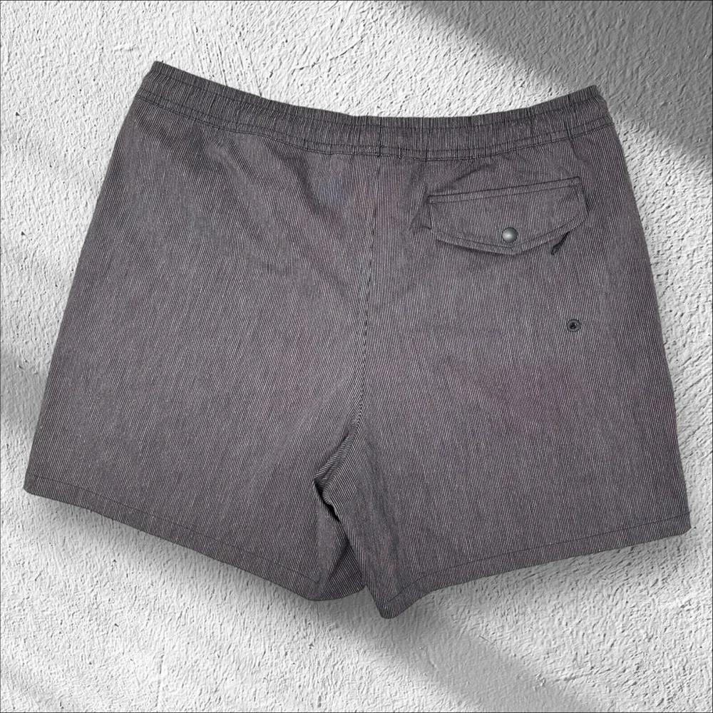 Athleta Marin 5’ Board Shorts Size Small Classic‎ Stripe Lightweight Pickleball